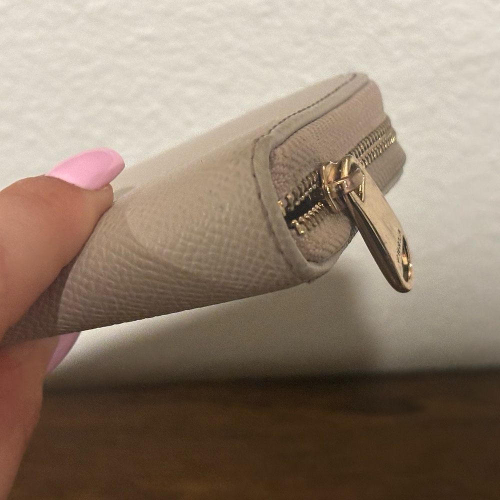 Furla Beige Textured Wallet - Picture 5 of 16